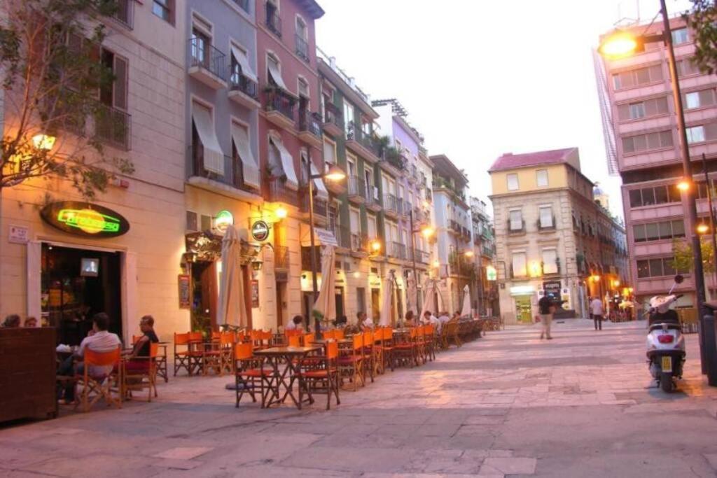 Tus Vacaciones En El Corazon De Alicante! Luaran gambar